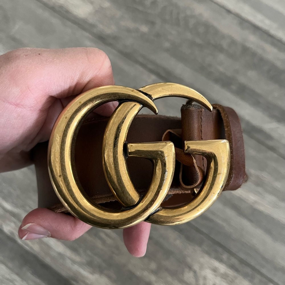 Gucci leather belt with double G buckle